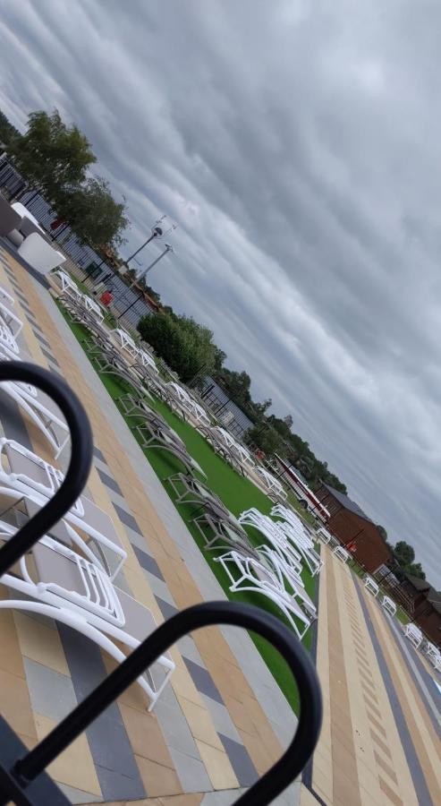 Hotel P&D'S Pearl Caravan At Tattershall Lakes Country Park Exterior foto